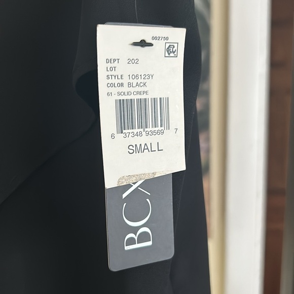 BCX sleeveless top • Size small • NWT - Picture 3 of 5